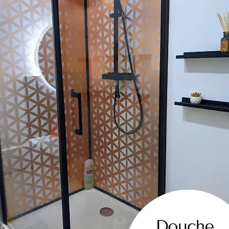 Hypercentre Calme Proche Centre Des Congres 아파트